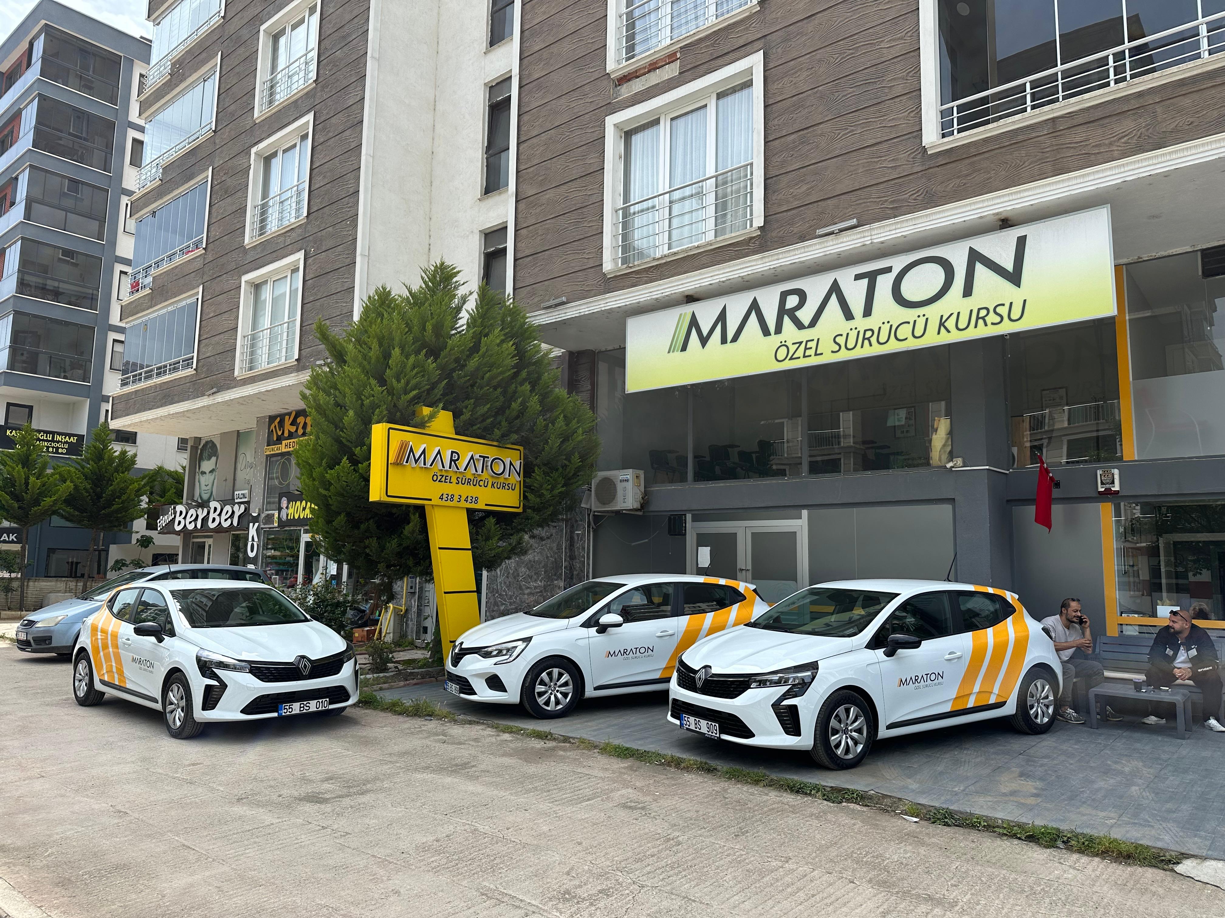 Maraton Sürücü Kursu profesyonel eğitmen direksiyonda